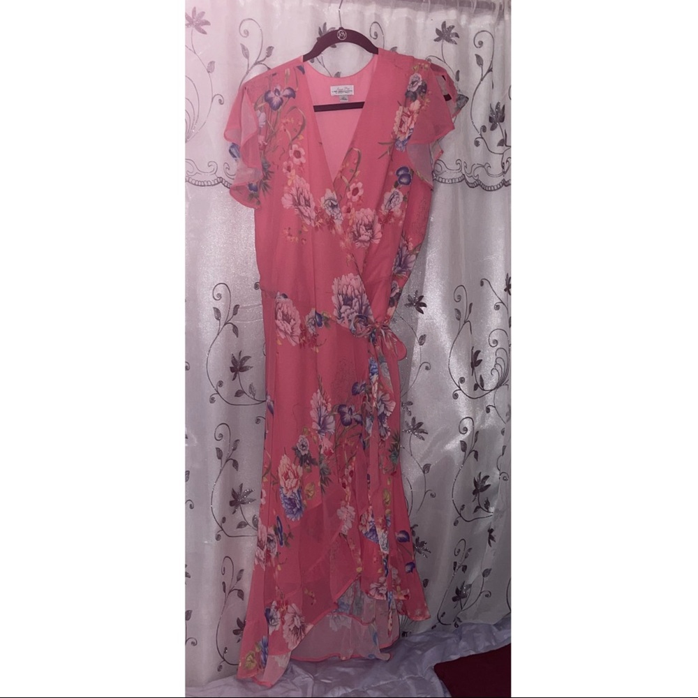 Sweet Pea by Staci Frati for NY & Co. Wrap Around Floral Dress Size: XXL